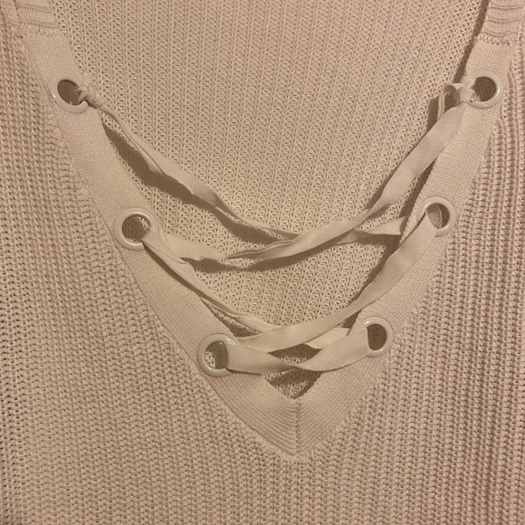 Boxy garage sweater with cross back - Picture 4 of 4